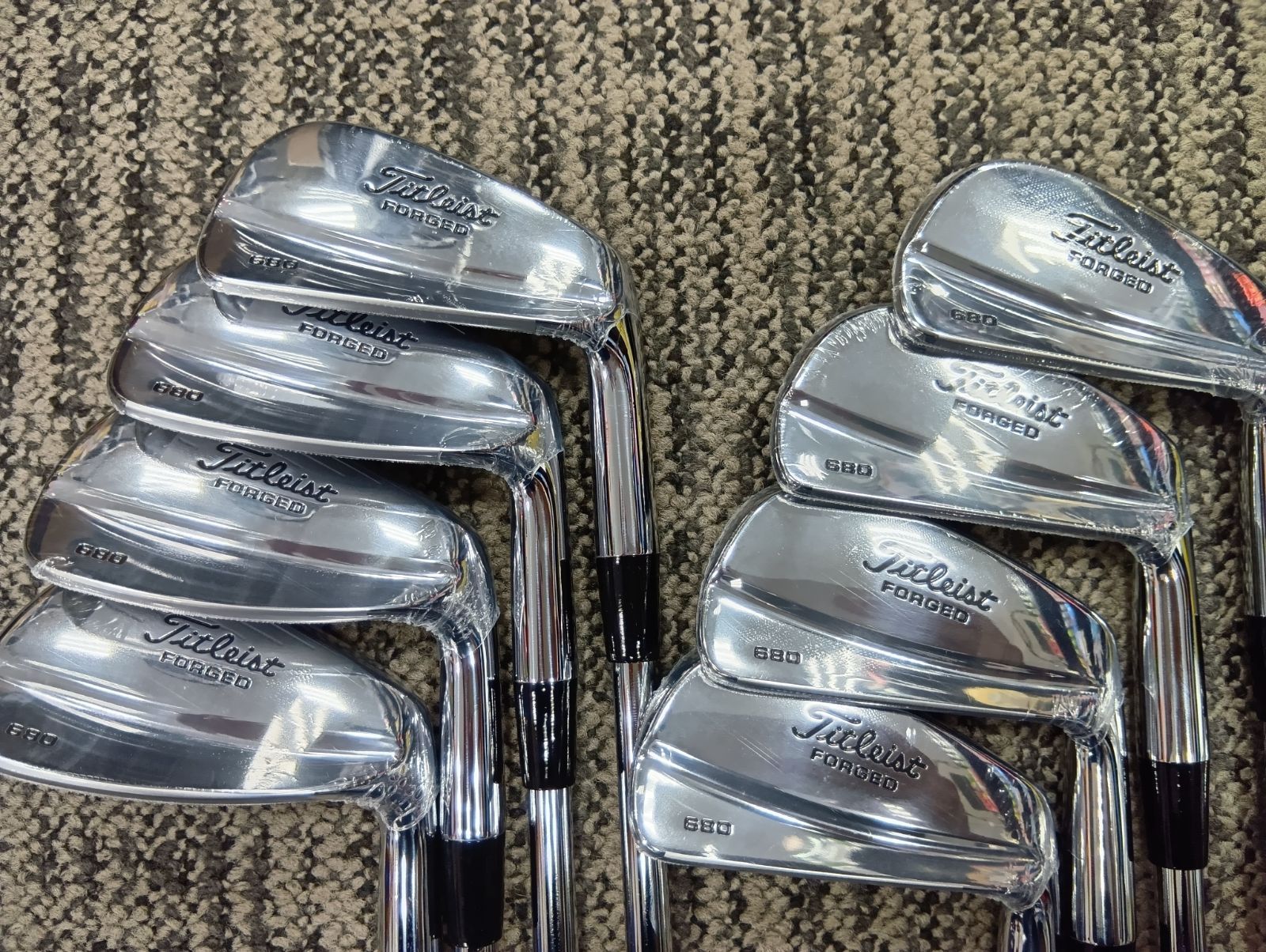 Iset タイトリスト Forged 680 アイアン 8本セット(3-9,P) メンズ 右用