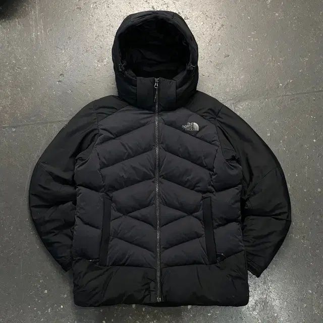 100 THE NORTH FACE ザノースフェイス 軽量ダウン