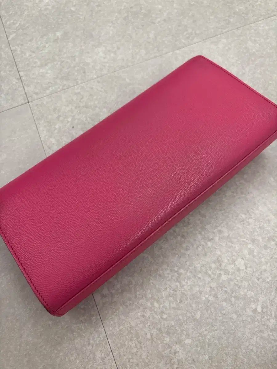 イヴ・サンローラン クラッチバッグ サンローラン(SAINT LAURENT