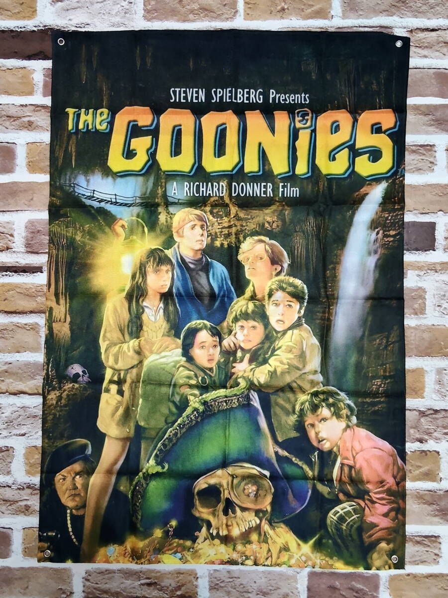 布製 壁掛け 映画ポスター グーニーズ （ショーン・アスティン 主演