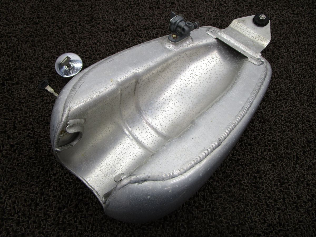 CM250T 社外 ガソリンタンク アルミ □U127 フューエルコック！MC04 