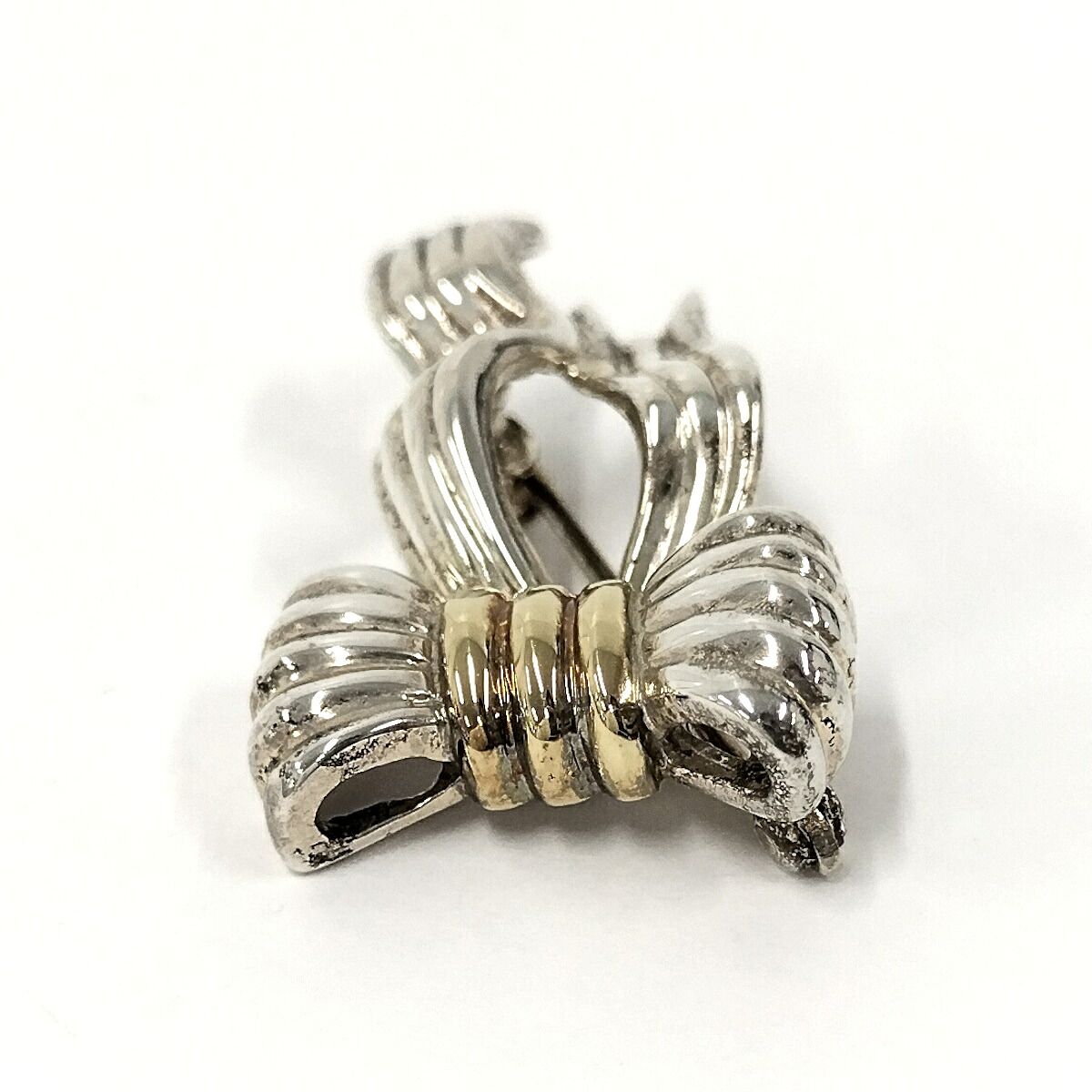 新品 クリスチャン ディオール リボンブローチ クリスチャンディオール