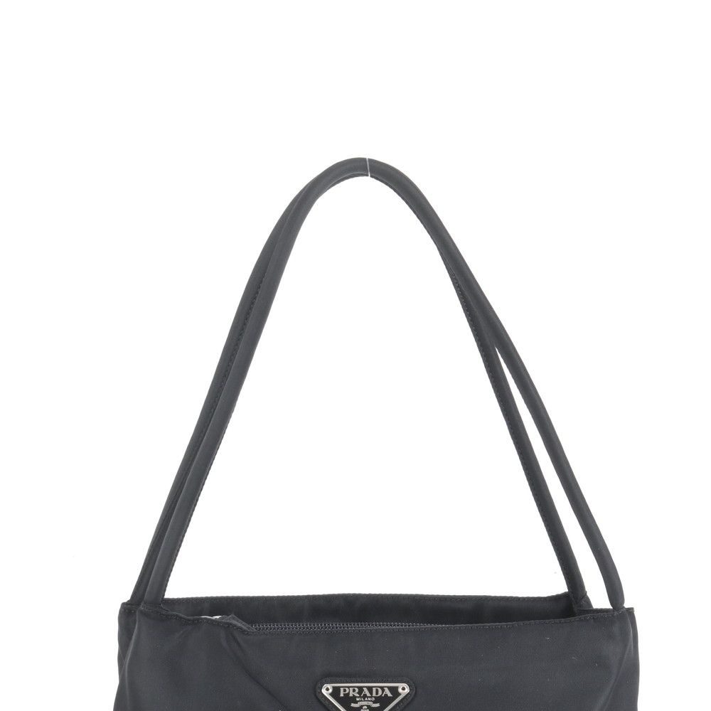 新品同様 プラダ ギャランティカード付 テスート ナイロン 三角 ロゴ