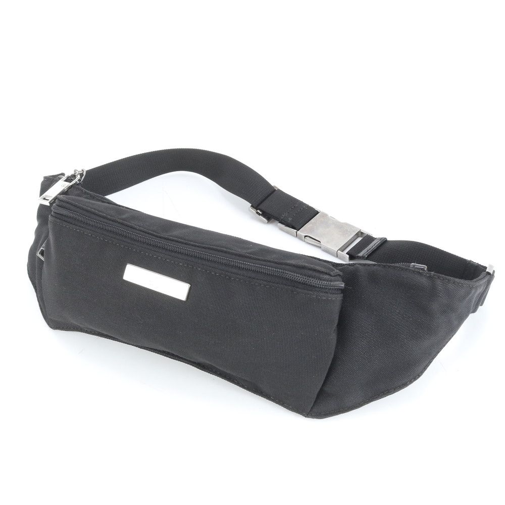 希少✨GUCCI グッチ　ボディバッグ　ウエストポーチ ブラック　ショルダー 楽天市場】GUCCI グッチ メンズ レディースウエストポーチ ボディー