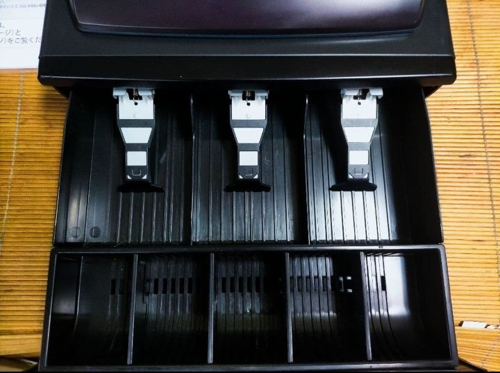 カシオレジスター TE-M80 中古品 人気機種感熱紙 送料無料 536600