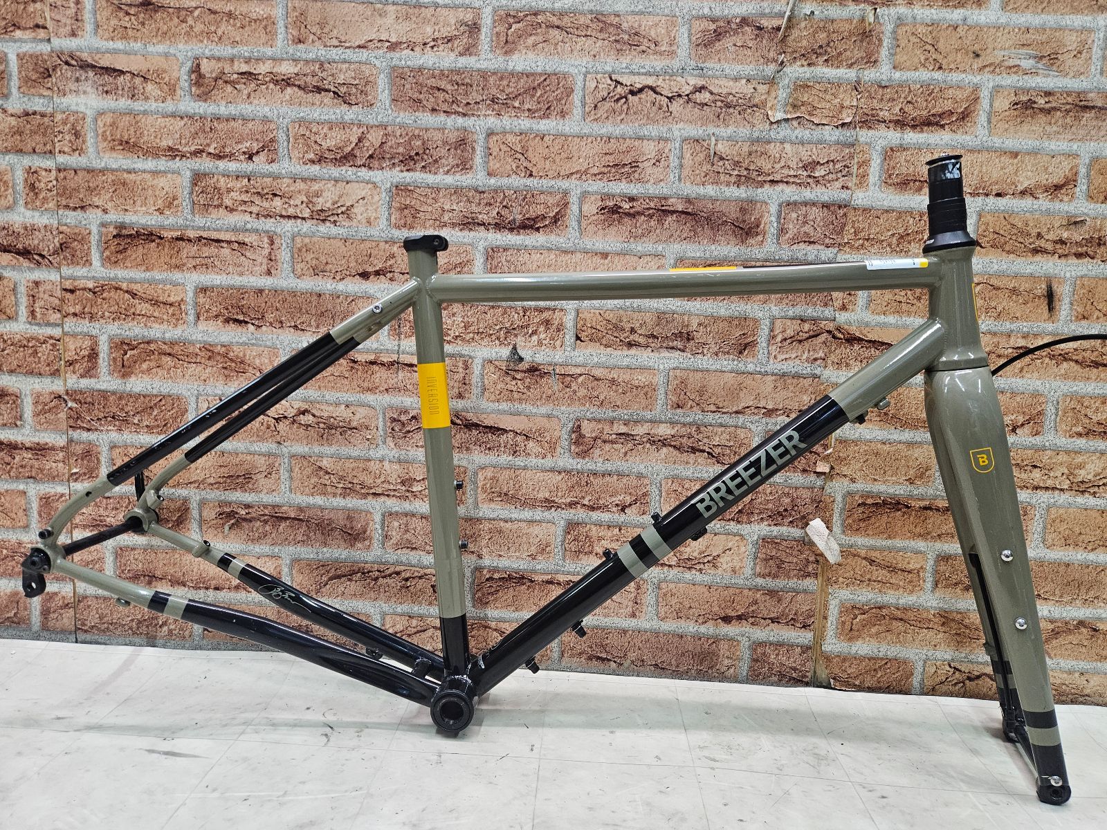 ◇ □ BREEZER INVERSION FS size:48 166-176cm 2019頃 ブリーザー 