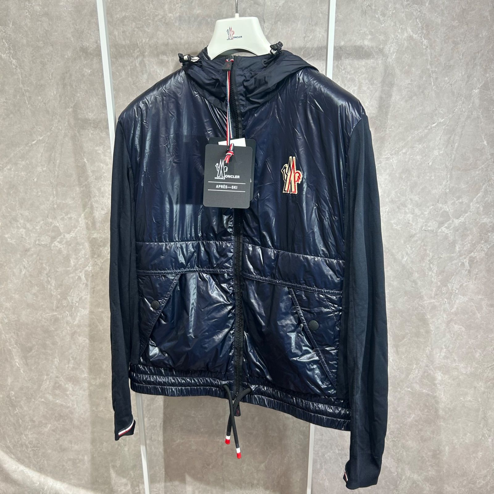 【美品】 MONCLER モンクレールダウン切り替えジップパーカーネイビーS 中古・古着通販】MONCLER (モンクレール) ダウン切替 ジップパーカー