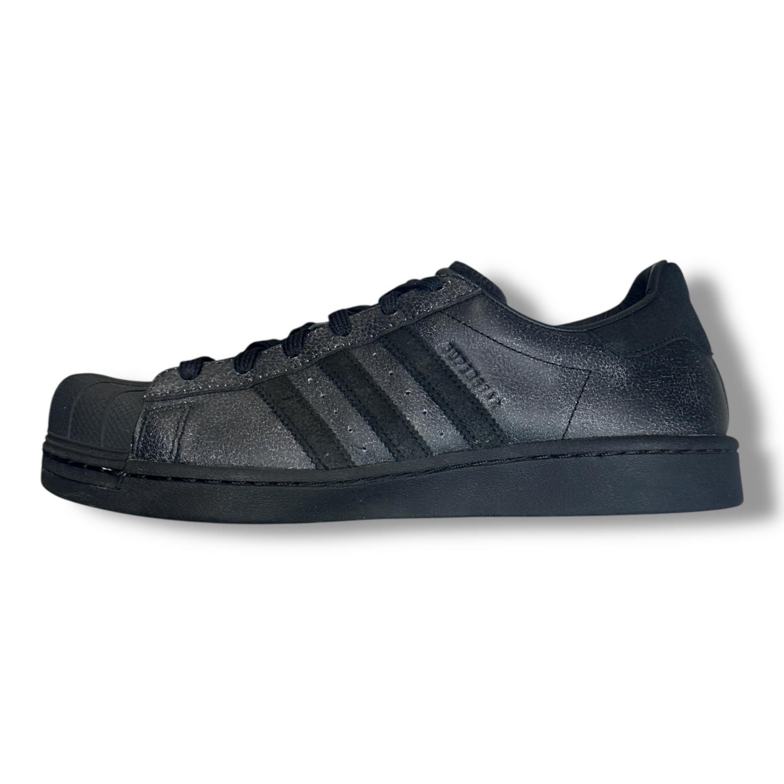adidas AVAVAV SUPERSTAR CORE BLACK スーパースター ローカット 