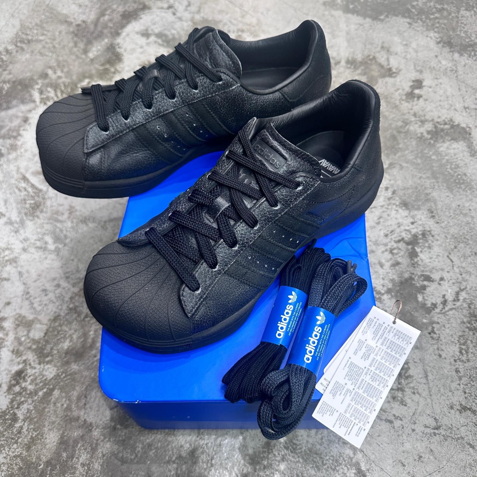 adidas AVAVAV SUPERSTAR CORE BLACK スーパースター ローカット 