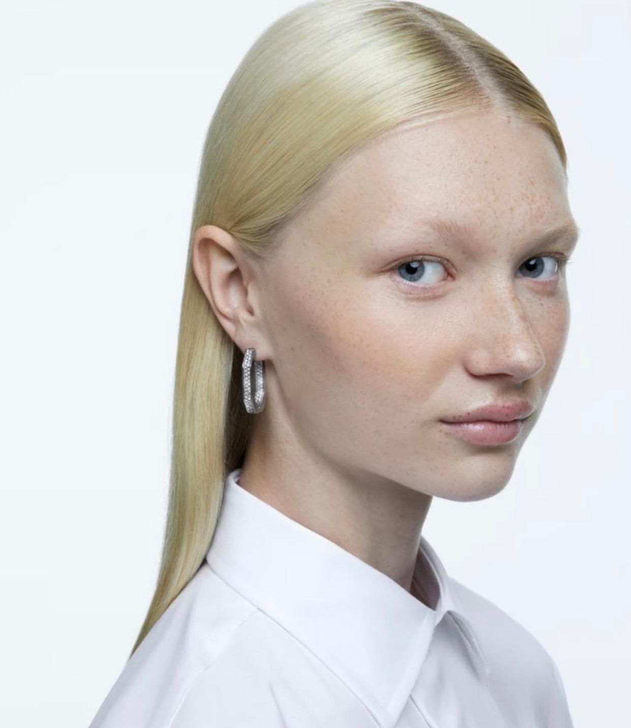 スワロフスキー Swarovski Dexteraフープピアスオクタゴンシェイプ