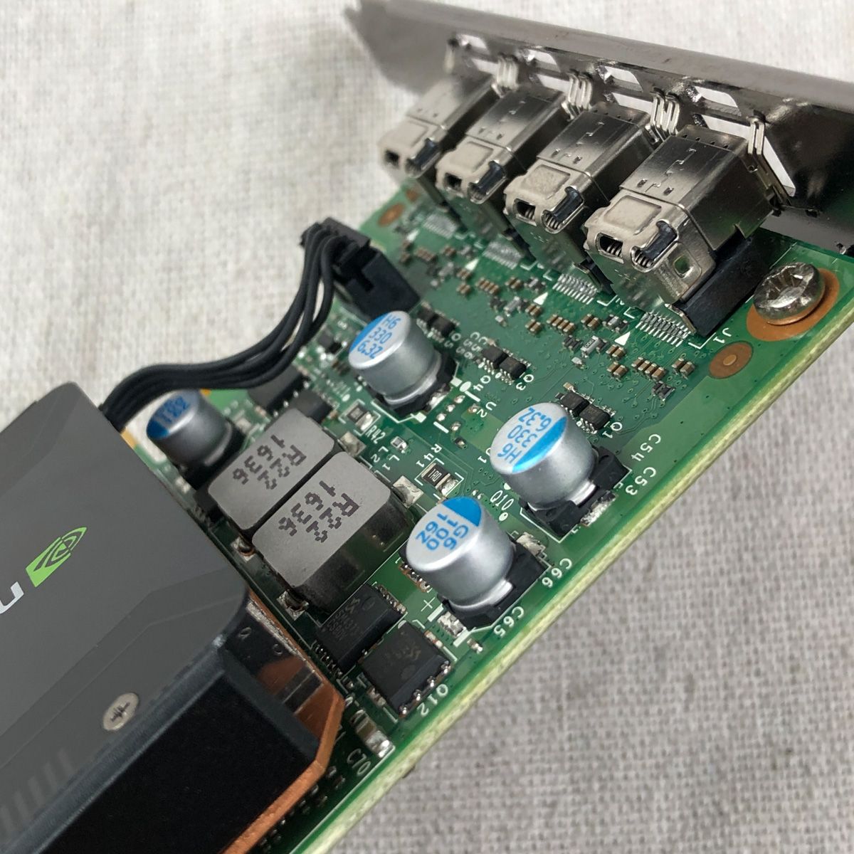 画面出力確認済】GPU グラフィックボード NVIDIA QUADRO K1200（メモリ