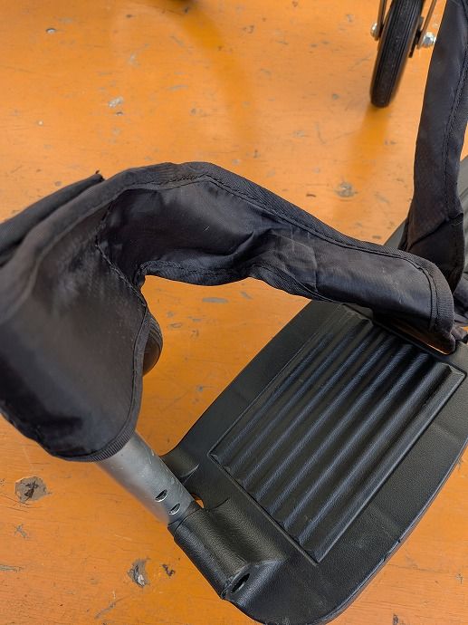 一部地域を除く 介助用 軽量車椅子 ふわりす KF 16-40 SB KM-25-1119-10