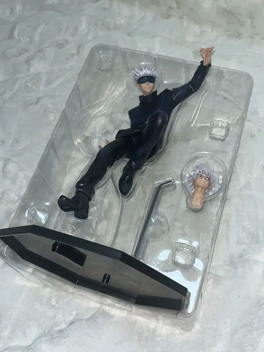 呪術廻戦 五条 人気 メガハウス 1/8スケール フィギュア 呪術廻戦 五条