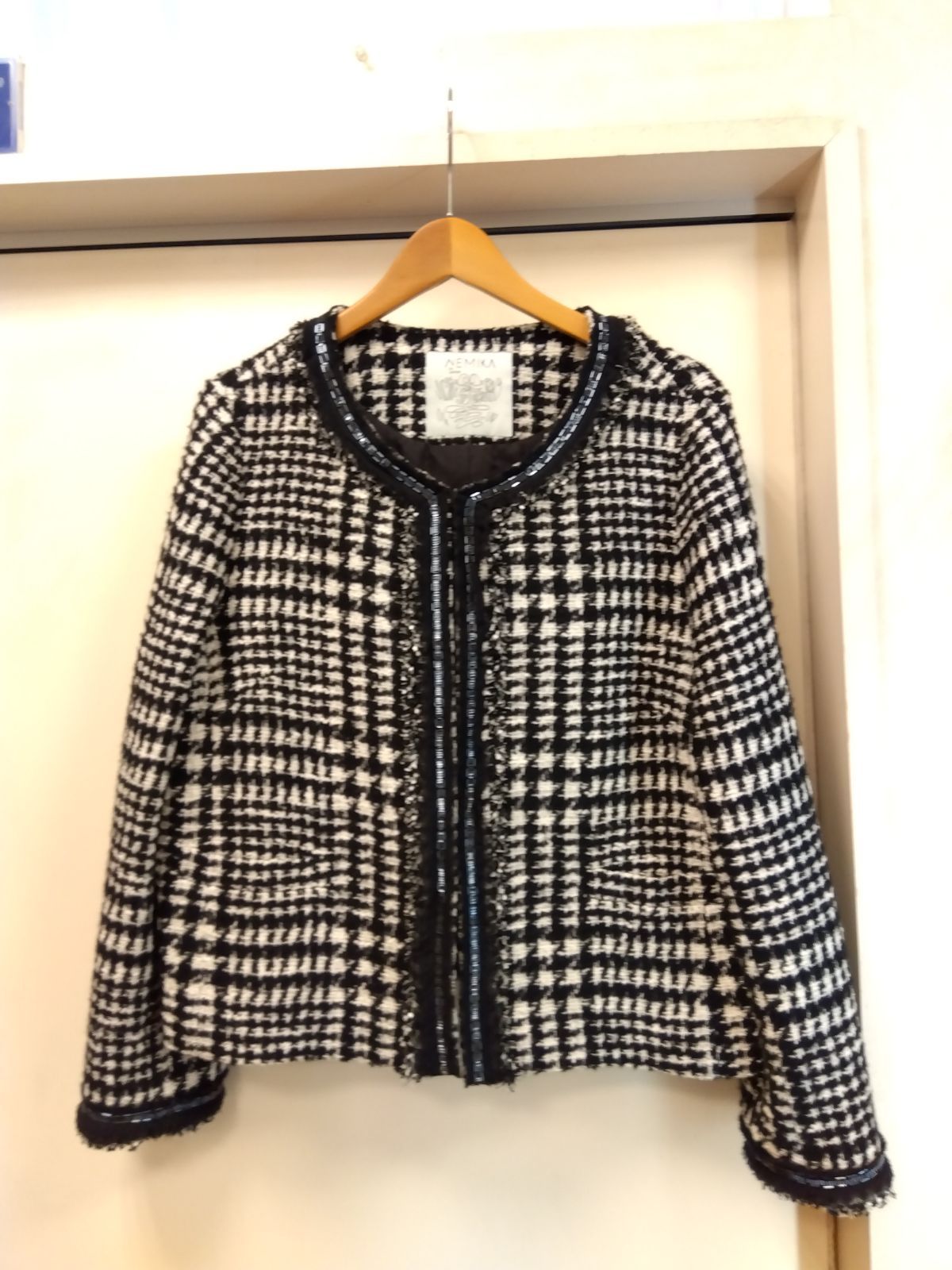 M7 ネミカ NEMIKA ノーカラージャケット 白黒 サイズ１３＋