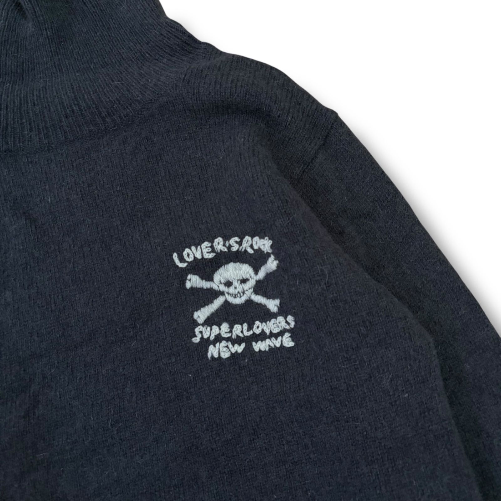 SUPER LOVERS 】Y2K/00s ハイネックニット スカル＆ロゴ刺繍入り M