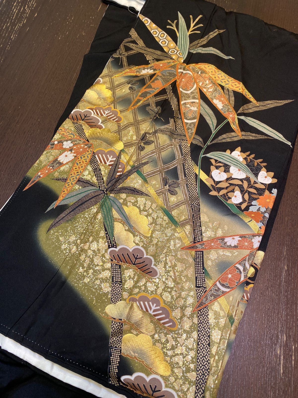 【着物まとめ売り】　正絹留袖5枚　　着用可　リメイク素材　目立った汚れなし まとめ売り】正絹留袖5枚 リメイク素材 ハンドメイド向け - メルカリ