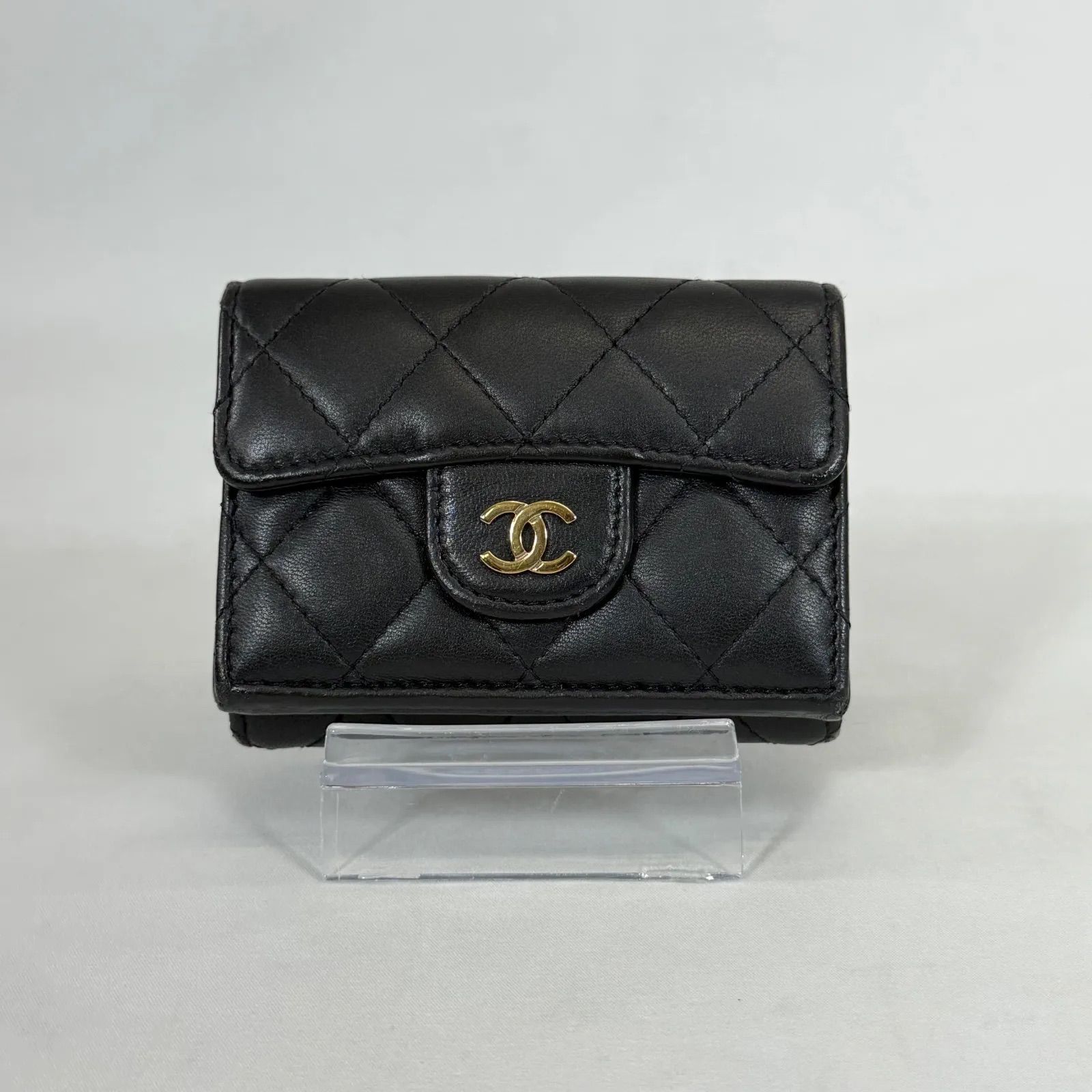 人気・近年モデル】CHANEL シャネル ラムスキン マトラッセ Wホック