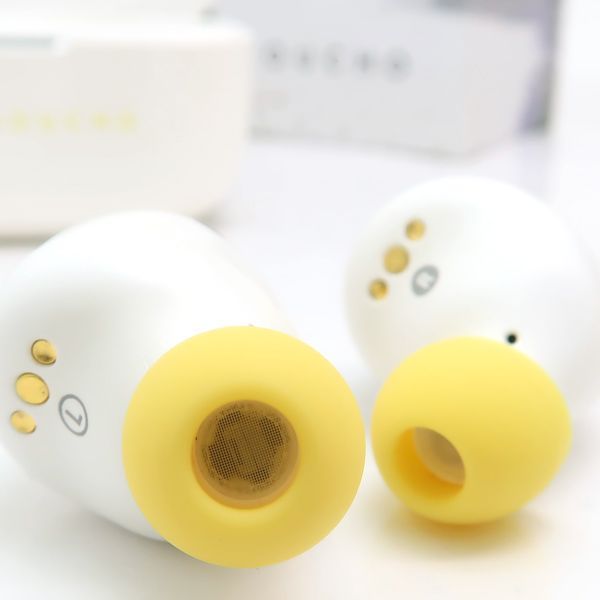 AVIOT × ヰ世界情緒 ボイス入り ワイヤレスイヤホン 特典ステッカー