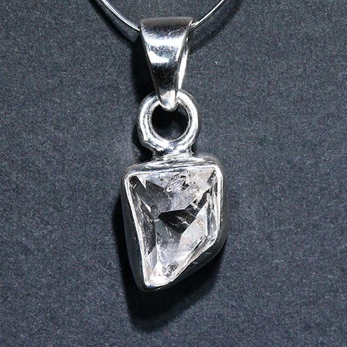 J369-3〕ニューヨーク州 ハーキマーダイヤモンド ペンダントトップ