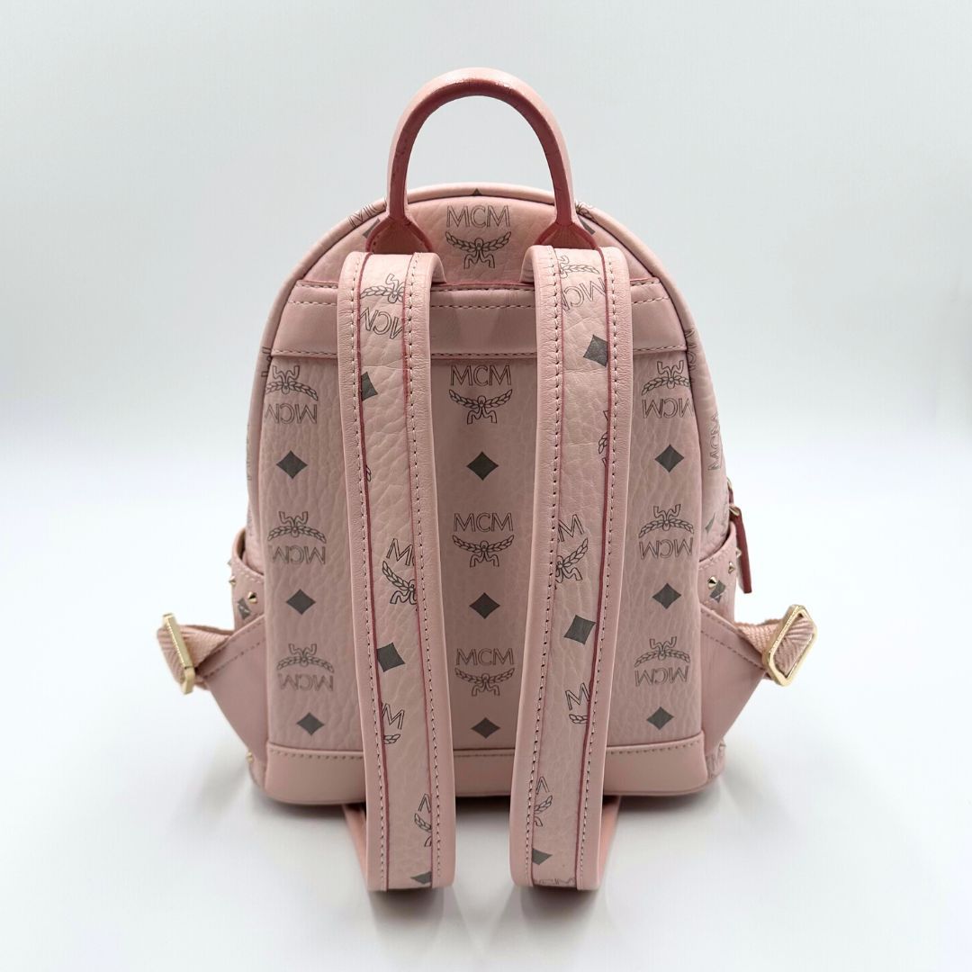 最高モデル】MCM☆PC収納 スタッズ ヴィセトス 総柄 レザー リュック