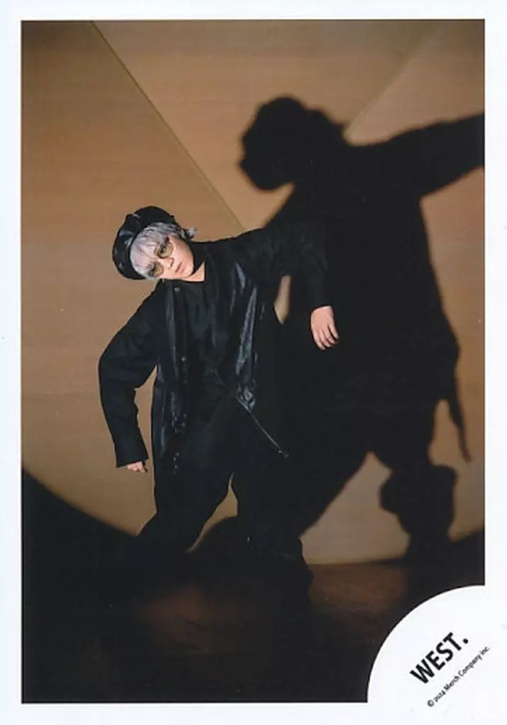 中古】生写真(STARTO) WEST./神山智洋/全身/アルバム「AWARD」MV＆