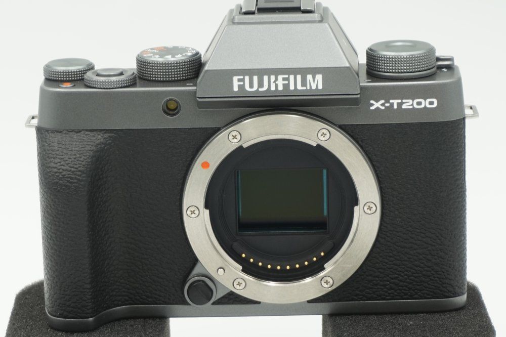 富士フイルム(FUJIFILM) ミラーレス一眼カメラ X-T200レンズキット