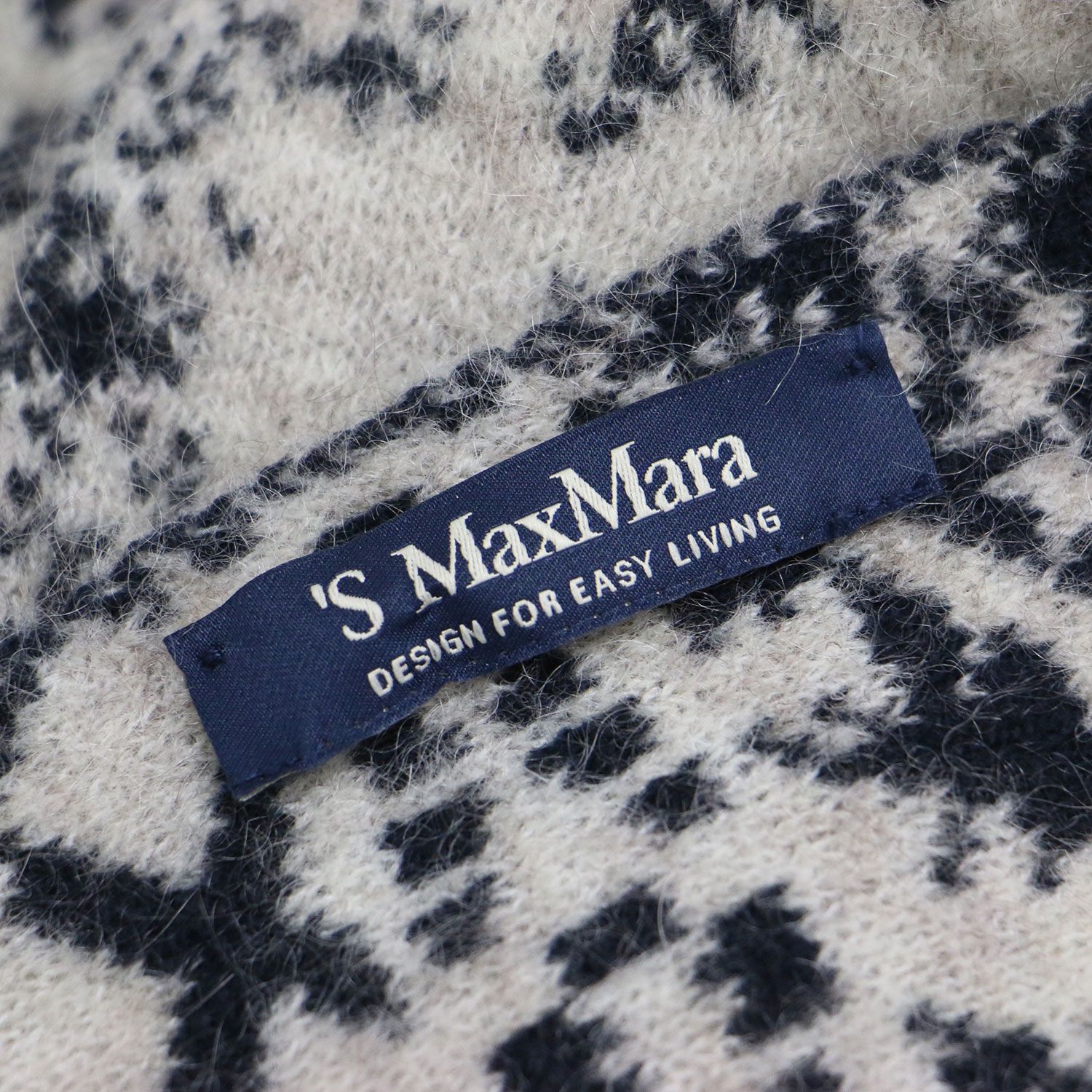 S Max Mara エス マックスマーラ マフラー ネイビー ベージュ | ジャガード マフラー / ストール 大判 総柄 フリンジ | ブランド ファッション アイテム 小物 雑貨【レディース】【中古】【K4641】 S Max Mara エス マックスマーラ マフラー ネイビー ベージュ