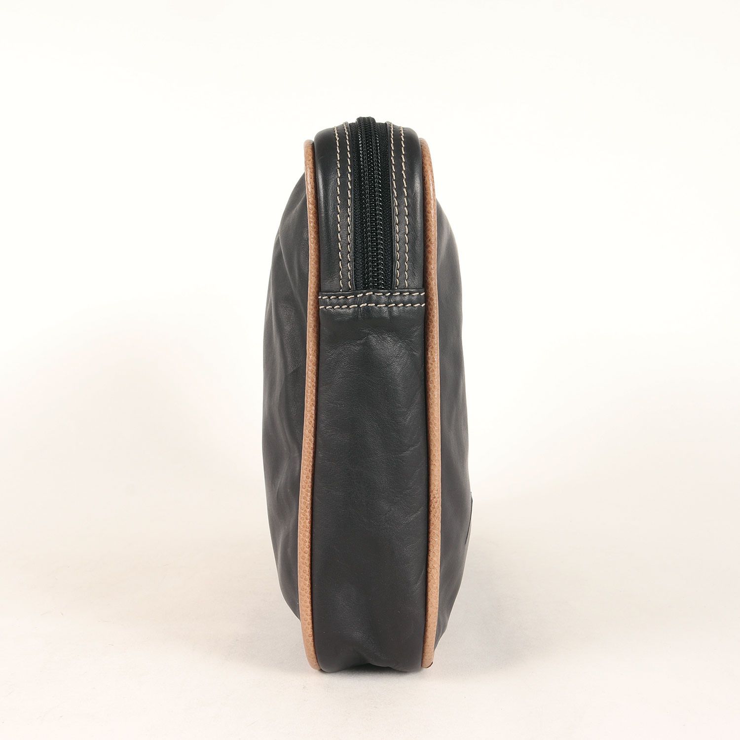 LOEWE ロエベ アナグラム パッチ 刺繍 レザー クラッチバッグ