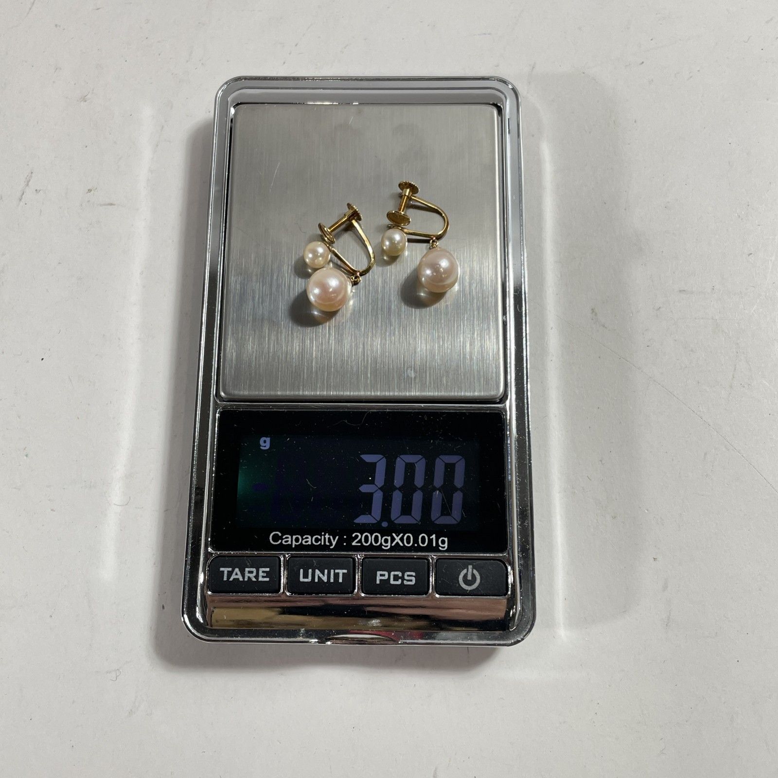 ゴールドパール イヤリング k18（刻印あります） ☆ K18刻印 18金 ゴールドパールイヤリング ネジ式 総重量3.00g
