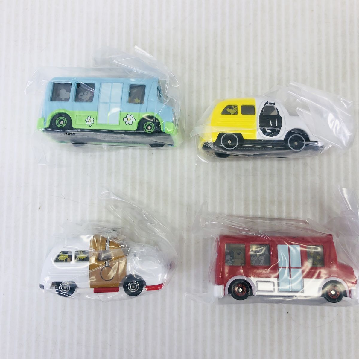 ベスト 【全6種】 ドリームトミカ スヌーピー 50周年記念 スヌーピー