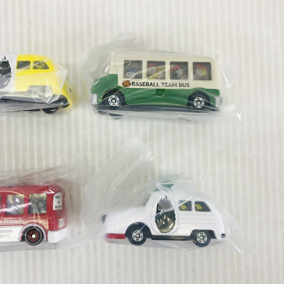 ベスト 【全6種】 ドリームトミカ スヌーピー 50周年記念 スヌーピー