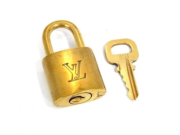 極美品　ルイヴィトン　カデナ　南京錠　パドロック キー　ゴールド　No.677 □美品□ LOUIS VUITTON ルイヴィトン カデナ 南京錠 パドロック 304