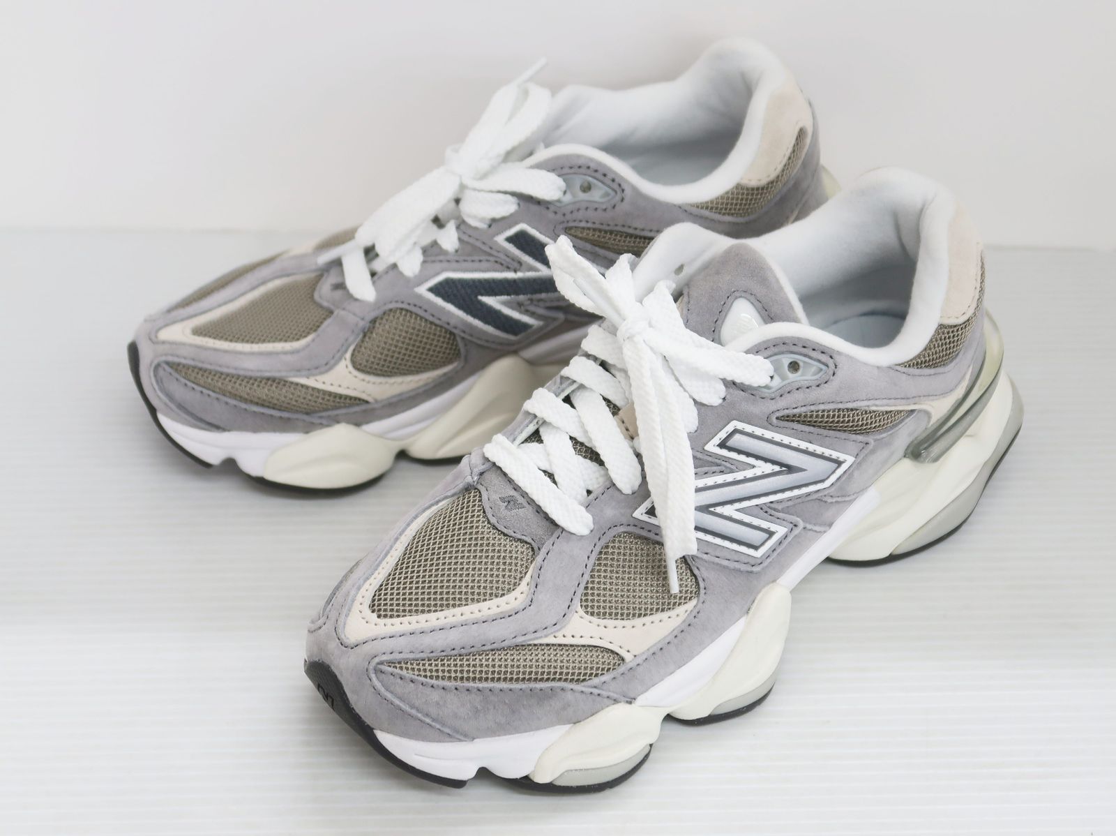 NEW BALANCE ニューバランス U9060LBA 24㎝ スニーカー New Balance ニューバランス スニーカー U9060LBA GREY シューズ