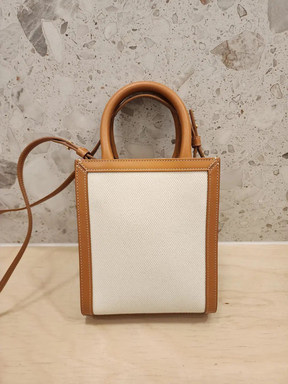 Celine セリーヌ 193302BNZ ファブリック カバス ミニ トートバッグ  