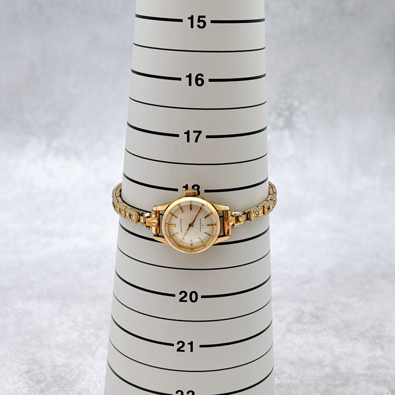 【新品ベルト/稼働】クイーンセイコー 23石 ゴールド 手巻き 2針 腕時計 新品ベルト/稼働】クイーンセイコー 23石 ゴールド 手巻き 2針 腕時計