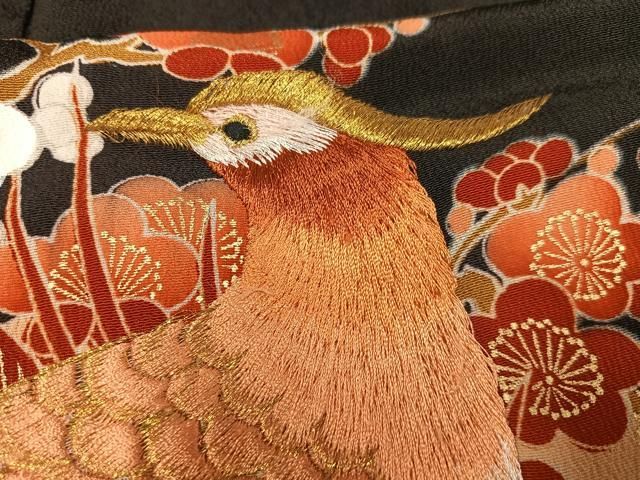 平和屋着物□豪華黒留袖 刺繍 孔雀花文 金銀糸 金彩 正絹 逸品