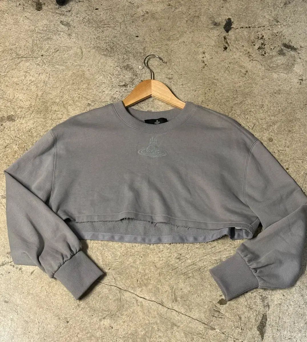 美品】ヴィヴィアンウエストウッド クリーピーベアスウェット