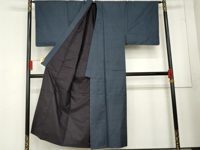 平和屋着物●男性　本場染大島紬　アンサンブル　手織り　100亀甲　総詰め　正絹　逸品　未使用　AABA4577np 平和屋着物○男性 本場大島紬 アンサンブル 100亀甲 総詰め 羽裏：鯉