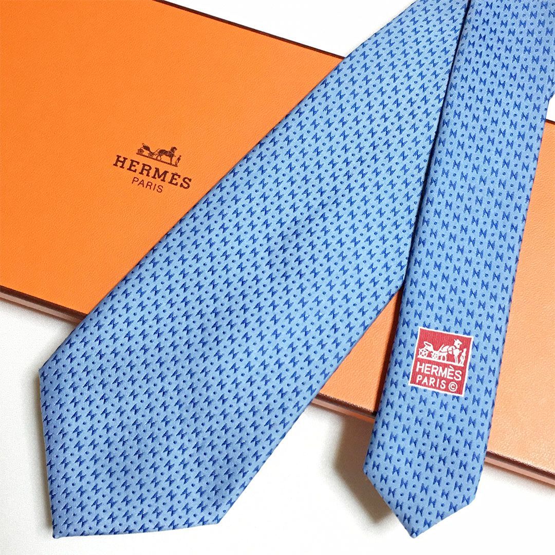 未使用級 エルメス HERMES ネクタイ シルク100% ブルー 総柄 2511-155