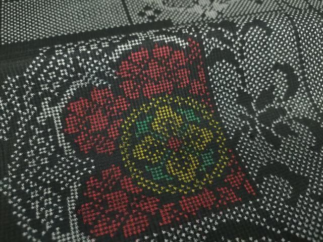 平和屋着物○本場大島紬 7マルキ 色紙重ね花文 正絹 逸品 DABA1098ps