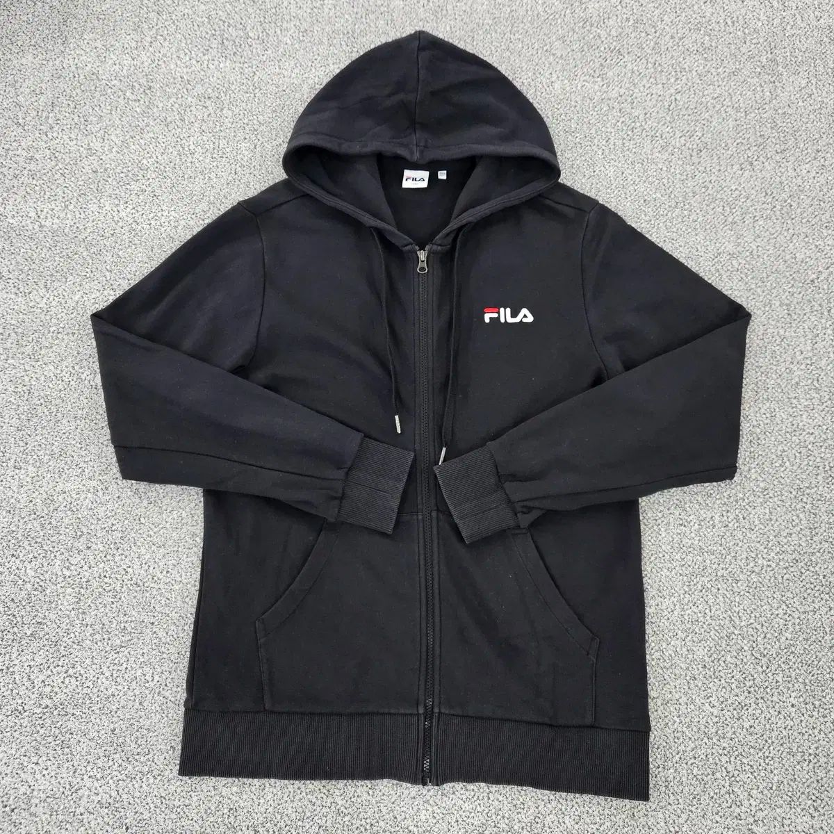 L FILA フィラ レギュラーフィット スモールロゴ フーディー ジップアップ ジャケット 1104JM2