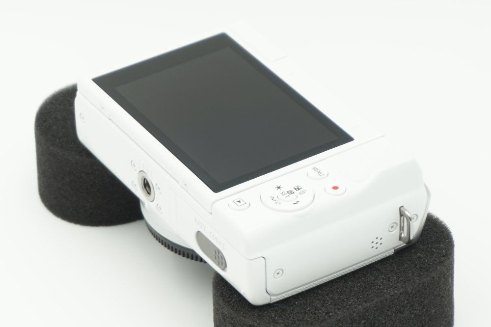 Canon ミラーレス一眼カメラ EOS M200 ボディー ホワイト EOSM200WH