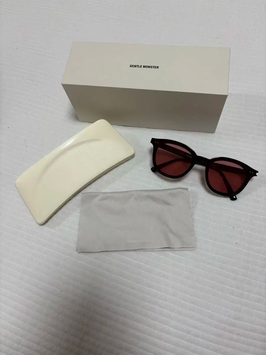 GENTLE MONSTER(ジェントルモンスター) ランク レッドティント