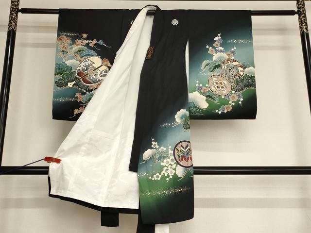 平和屋着物 お宮参り 男の子 祝着 産着 初着 のしめ 兜 吉祥草花文 暈し染め 金彩 ja