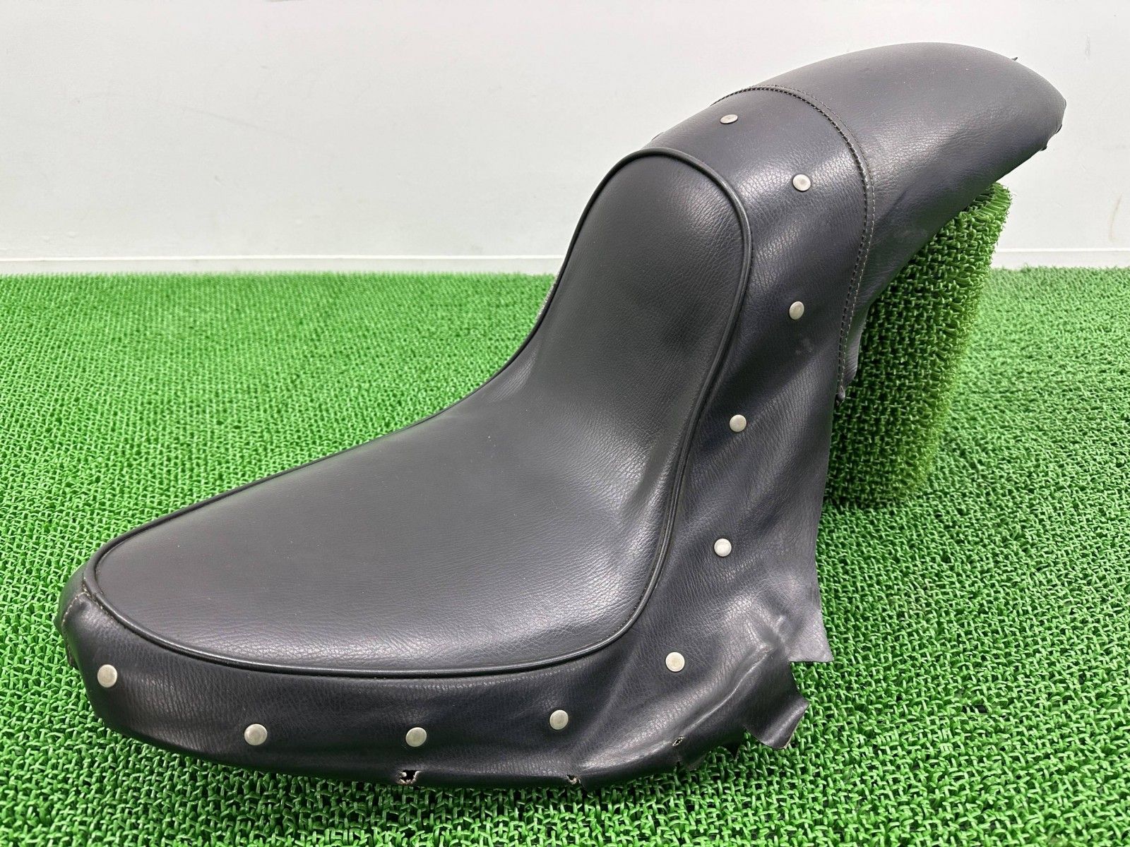 イージーライダース製バルカン400 シート 社外 中古 VN400A スタッド付