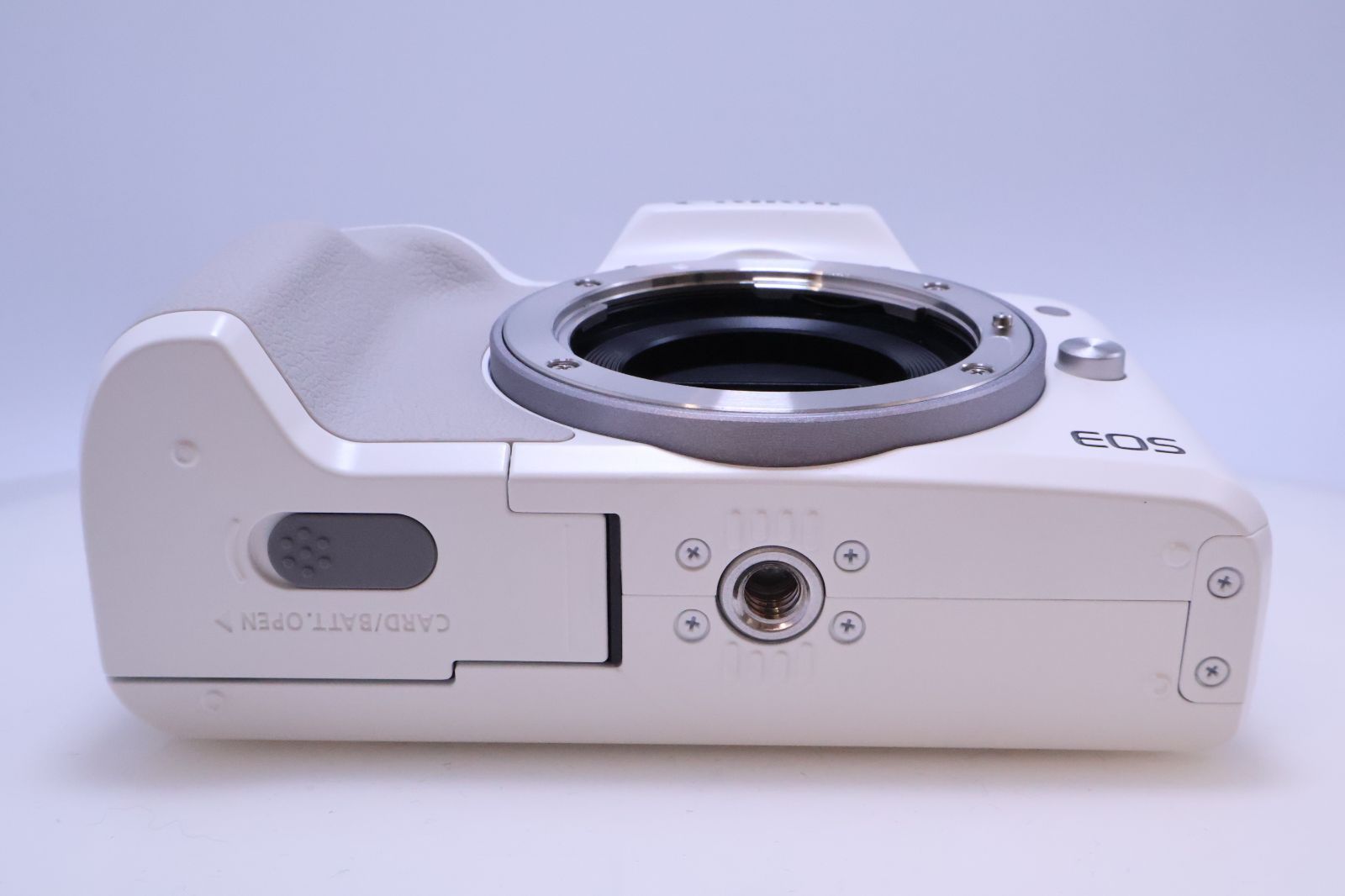 Canon EOS Kiss M2 ホワイト 超美品 CANON EOS Kiss M2 ダブルズームキット [ホワイト] 価格比較 - 価格.com