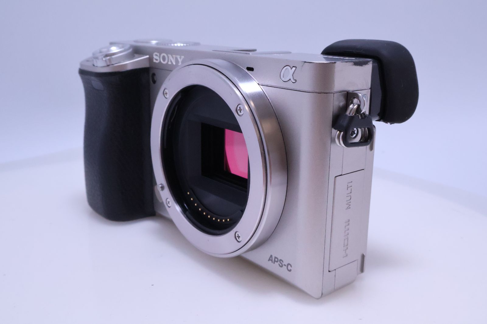 sony α6000　シルバー　美品 α（ソニー） ソニー SONY α6000 ILCE-6000 レンズセット シルバー