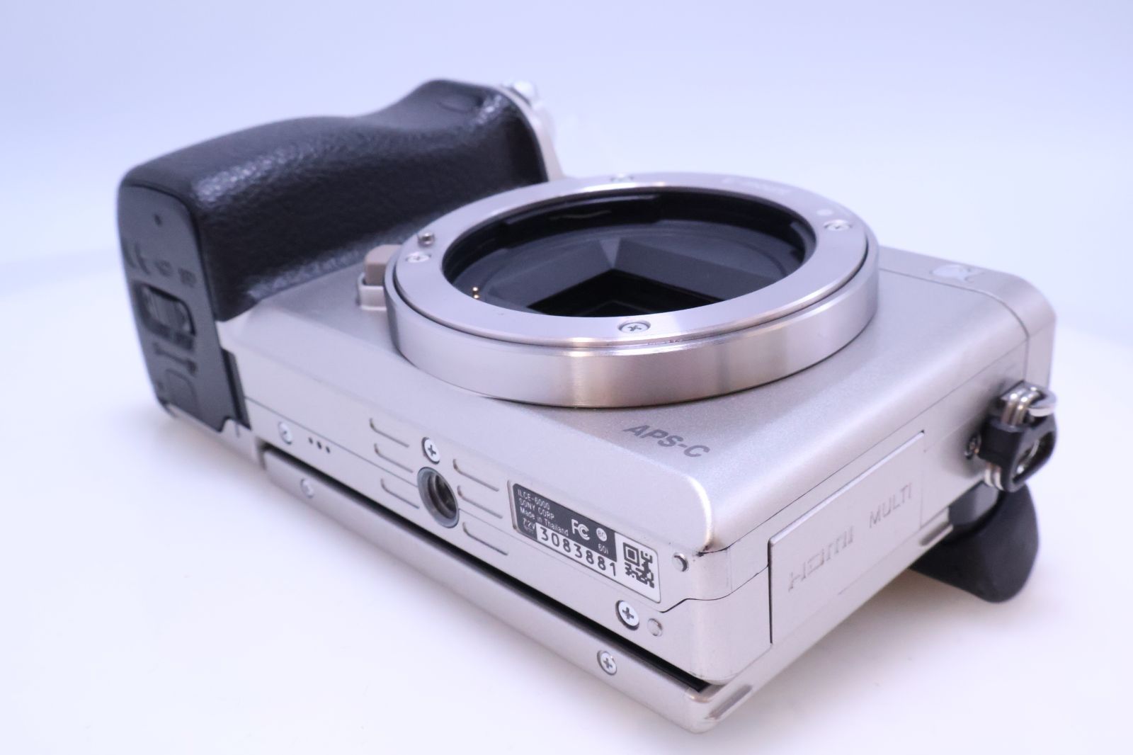 美品】SONY α6000 ボディ シルバー ILCE-6000 S ミラーレス一眼 - メルカリ