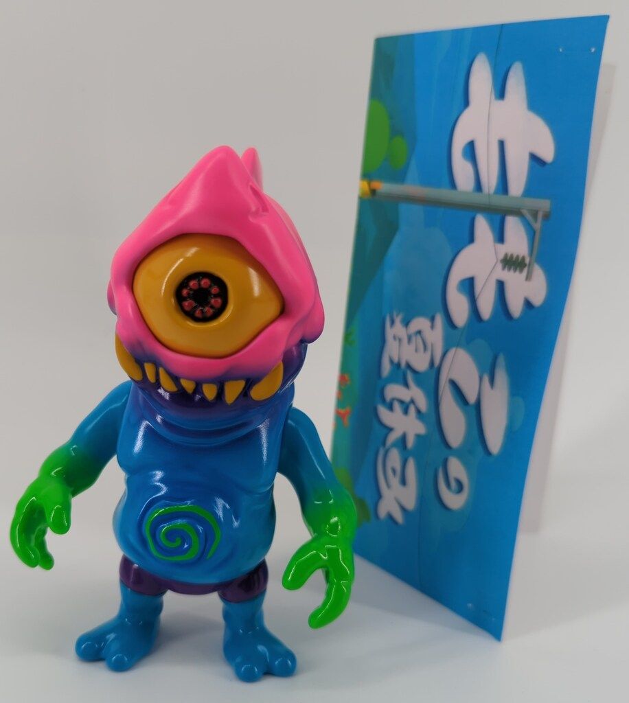 MOMOCO STUDIO/TOY ZERO PLUS 地獄鮫 墓場の画廊 ももこの夏休み