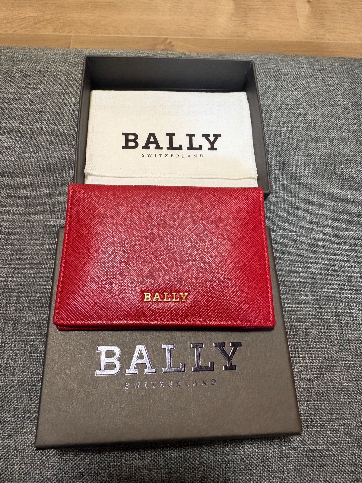 未使用 BALLY バリー 名刺入れ レザー 革 レッド 赤 レディース 箱付き 未使用 BALLY バリー 名刺入れ レザー 革 レッド 赤 レディース 箱付き